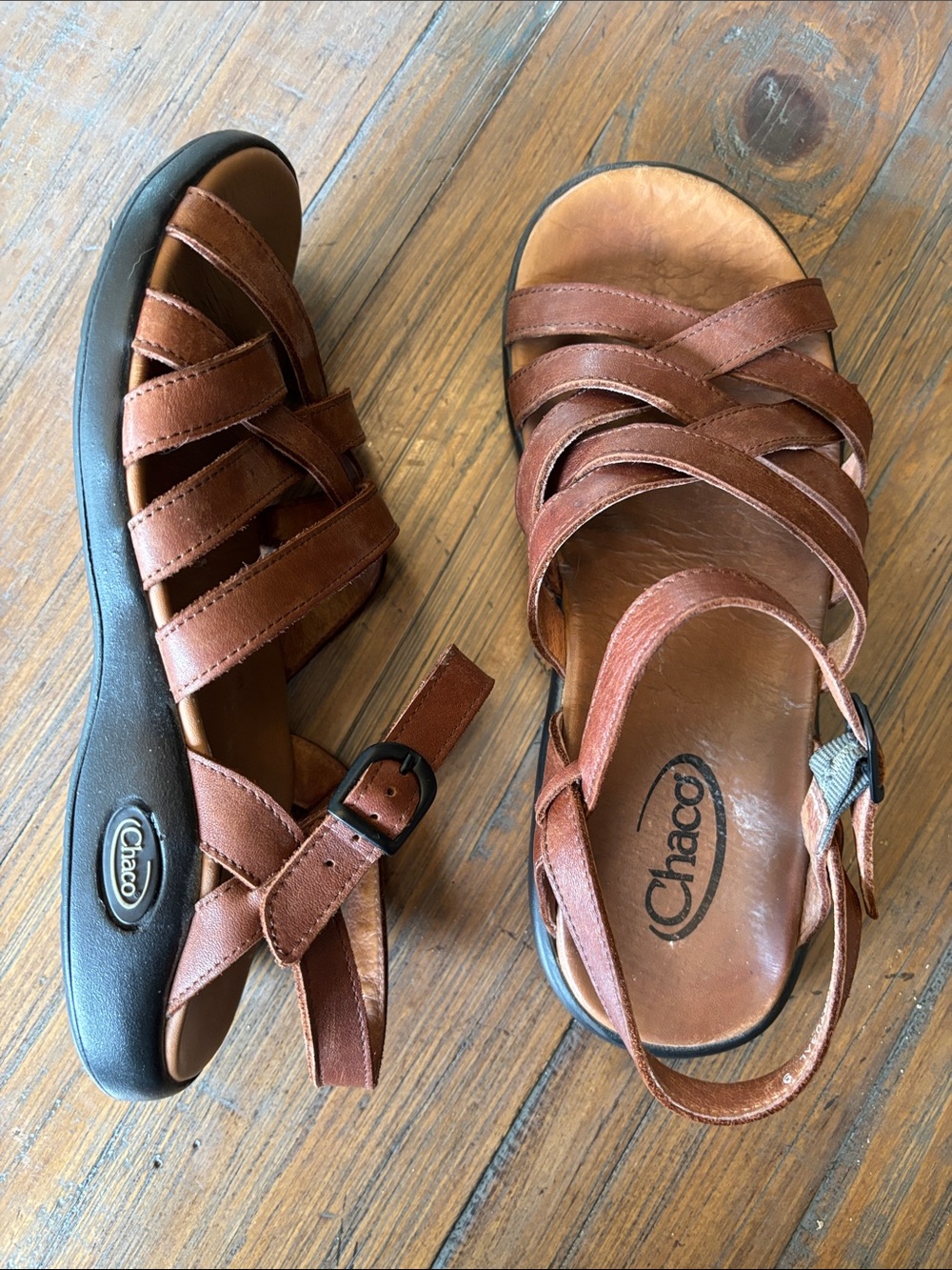 Chaco size 9 medium brown sandals